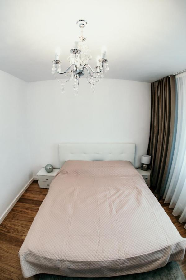 Apartament De Lux Ultramodern In Zona Centrala Timisoara Exterior photo